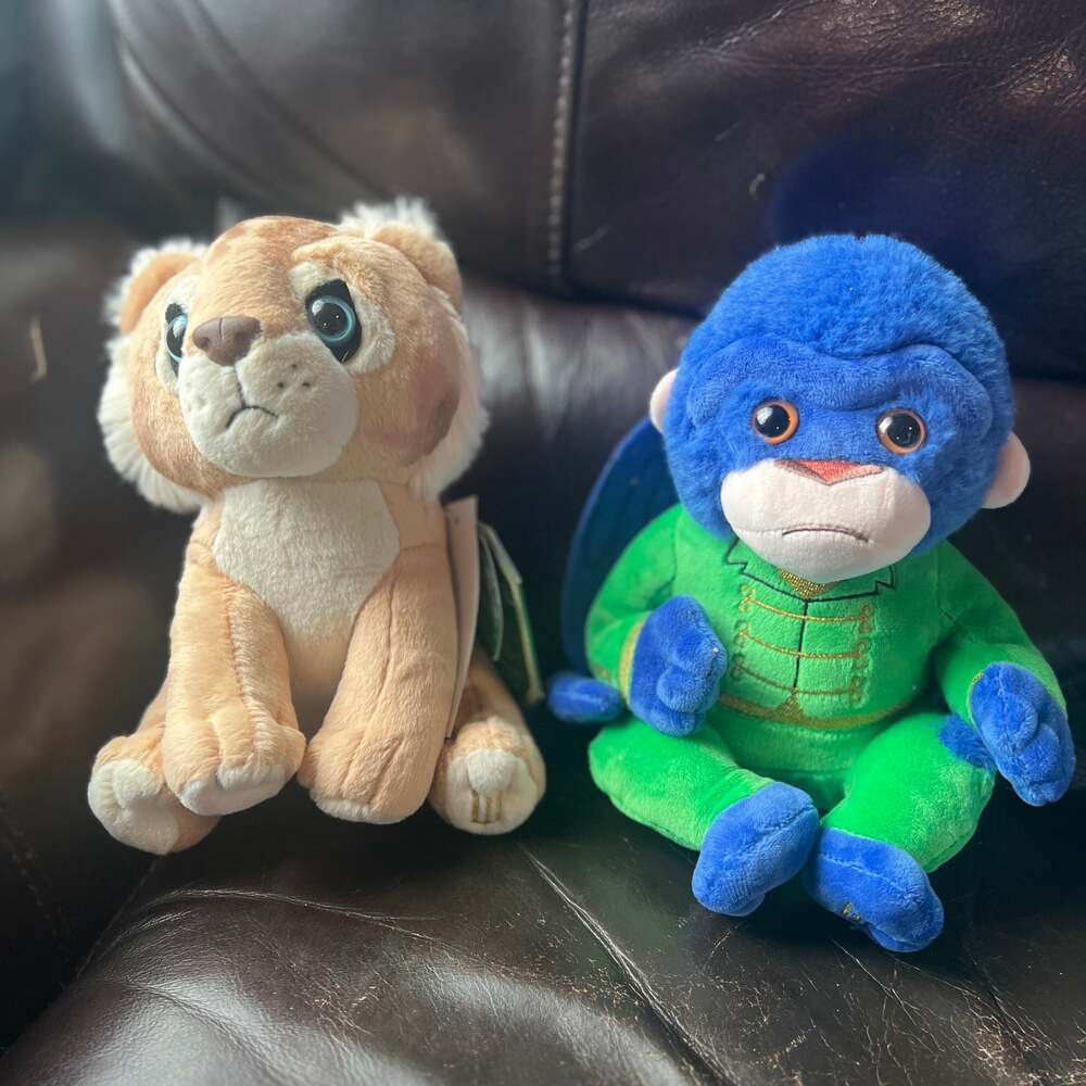 WICKED WIZARD OF Oz Flying Chistery Monkey and Cowardly Lion Cub Plush